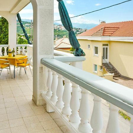 Apartman Gabrijela Senj  Eksteriør bilde